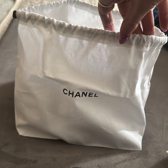 Chanel White Bag drawstring set - Picture 8 of 8